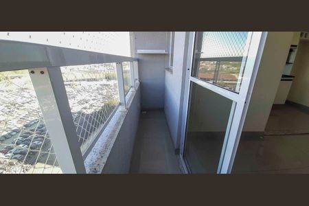 Sacada de apartamento para alugar com 2 quartos, 46m² em Piratininga, Osasco