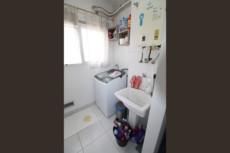 Apartamento para alugar com 63m², 2 quartos e 1 vagaÁrea de Serviço