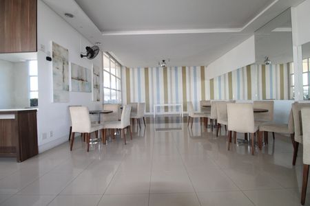 Apartamento para alugar com 63m², 2 quartos e 1 vagaÁrea comum - Salão de festas