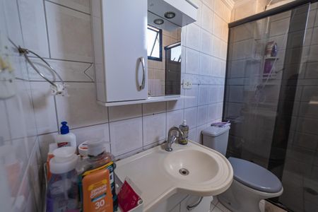 Apartamento à venda com 70m², 3 quartos e 2 vagasBanheiro do Quarto 2