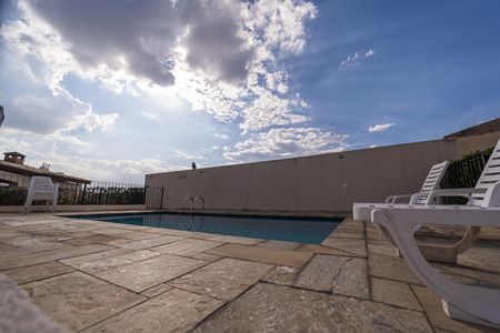 Apartamento à venda com 70m², 3 quartos e 2 vagasÁrea comum - Piscina