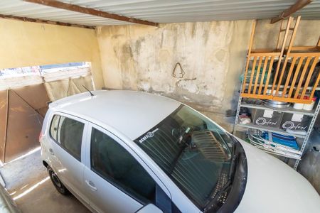 Casa à venda com 130m², 2 quartos e 1 vaga Casa à venda com 130m², 2 quartos e 1 vagaVaranda da Frente - Garagem