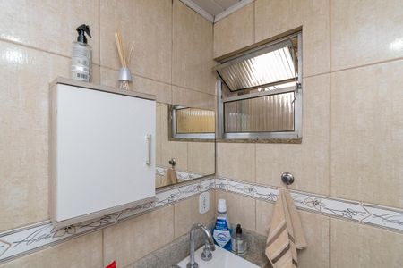 Casa à venda com 130m², 2 quartos e 1 vaga Casa à venda com 130m², 2 quartos e 1 vagaBanheiro