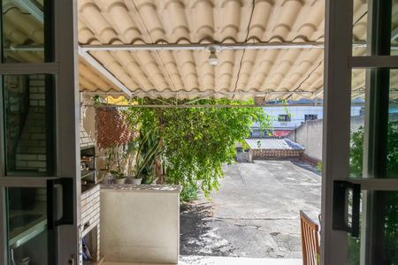 Vista da Sala de casa à venda com 2 quartos, 130m² em Vigário Geral, Rio de Janeiro