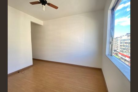 Apartamento à venda com 101m², 3 quartos e sem vaga