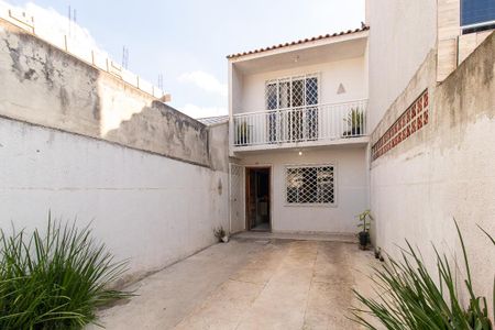 Casa para alugar com 80m², 3 quartos e 2 vagasFachada