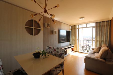Sala de apartamento para alugar com 2 quartos, 55m² em Taboão, Diadema