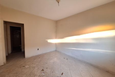 Sala de casa para alugar com 1 quarto, 120m² em Taquara, Duque de Caxias