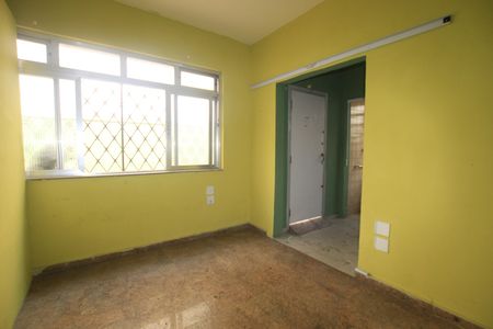 Casa à venda com 220m², 5 quartos e 4 vagasSala
