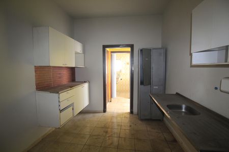 Casa à venda com 220m², 5 quartos e 4 vagasCozinha