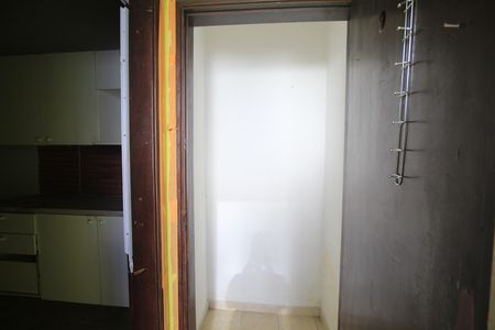 Casa à venda com 220m², 5 quartos e 4 vagasCorredor