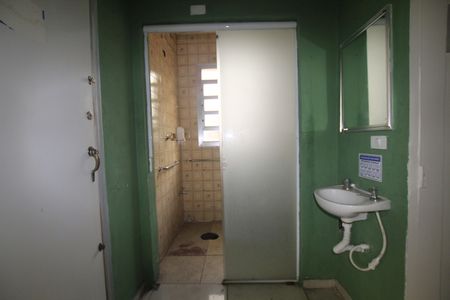 Casa à venda com 220m², 5 quartos e 4 vagasBanheiro 1