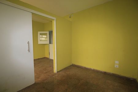 Sala de casa à venda com 5 quartos, 220m² em Vila Monumento, São Paulo