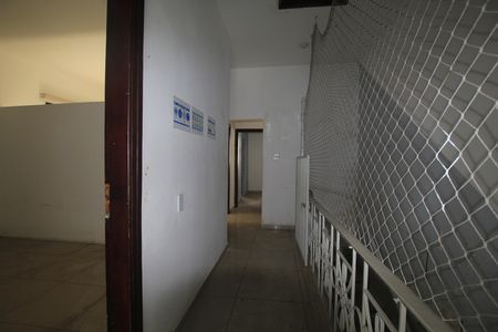 Casa à venda com 220m², 5 quartos e 4 vagasCorredor
