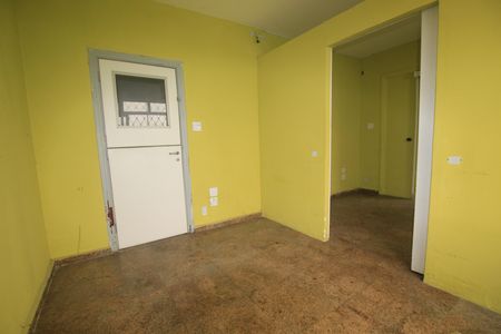 Casa à venda com 220m², 5 quartos e 4 vagasSala