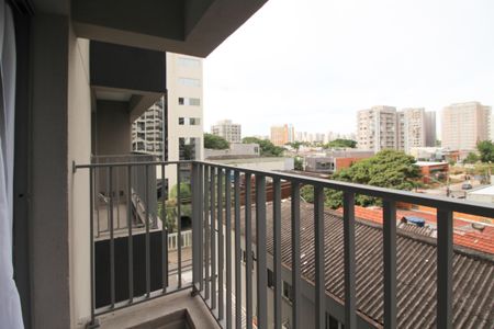 Studio para alugar com 25m², 1 quarto e sem vaga Studio para alugar com 25m², 1 quarto e sem vagaVaranda
