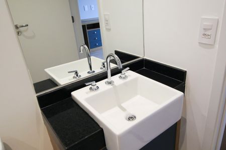 Studio para alugar com 25m², 1 quarto e sem vaga Studio para alugar com 25m², 1 quarto e sem vagaBanheiro