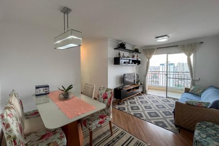 Sala de apartamento à venda com 3 quartos, 76m² em Vila Moinho Velho, São Paulo
