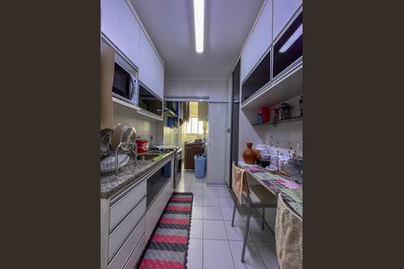 Apartamento à venda com 76m², 3 quartos e 2 vagas Apartamento à venda com 76m², 3 quartos e 2 vagasCozinha