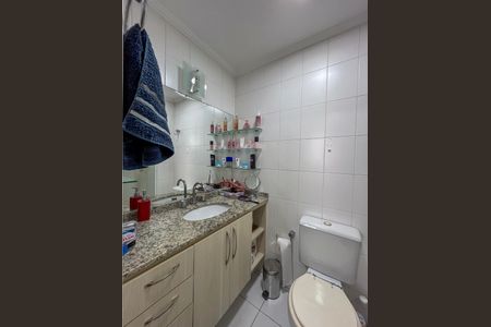 Apartamento à venda com 76m², 3 quartos e 2 vagas Apartamento à venda com 76m², 3 quartos e 2 vagasBanheiro da Suite