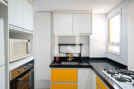 Apartamento para alugar com 96m², 2 quartos e 2 vagasCozinha