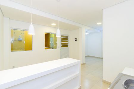 Cozinha de casa para alugar com 1 quarto, 15m² em Jardim Peri, São Paulo