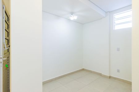 Sala/Quarto de casa para alugar com 1 quarto, 15m² em Jardim Peri, São Paulo