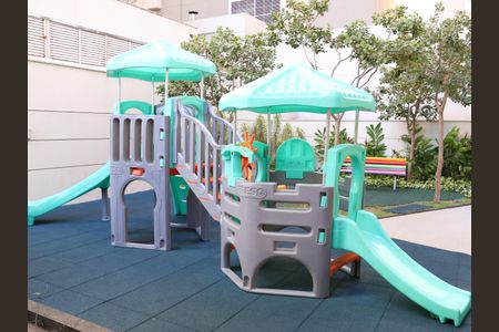 Apartamento para alugar com 121m², 3 quartos e 2 vagasÁrea comum - Playground