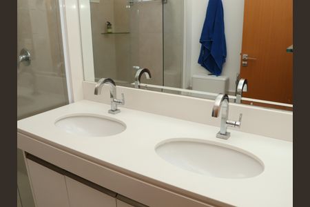 Apartamento para alugar com 121m², 3 quartos e 2 vagasBanheiro da Suíte 2