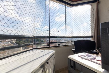 Apartamento para alugar com 55m², 2 quartos e 1 vaga Apartamento para alugar com 55m², 2 quartos e 1 vagaVaranda