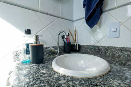 Apartamento para alugar com 55m², 2 quartos e 1 vaga Apartamento para alugar com 55m², 2 quartos e 1 vagaBanheiro