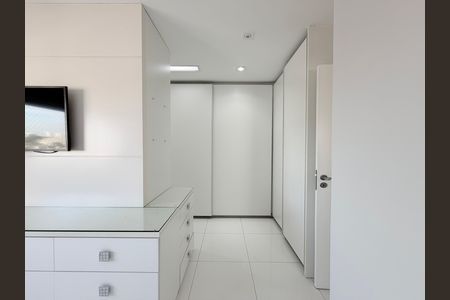 Apartamento à venda com 180m², 4 quartos e 3 vagasSuíte 1