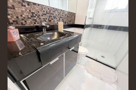 Apartamento à venda com 180m², 4 quartos e 3 vagasBanheiro
