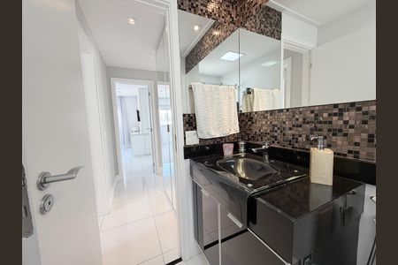 Apartamento à venda com 180m², 4 quartos e 3 vagasBanheiro
