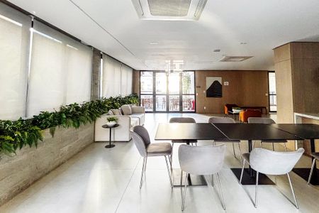 Apartamento à venda com 75m², 1 quarto e 1 vagasalao de festa