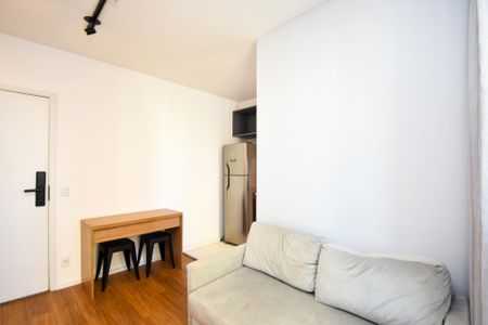 Sala de apartamento para alugar com 1 quarto, 75m² em Pinheiros, São Paulo