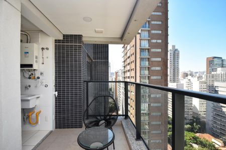 varanda sala de apartamento para alugar com 1 quarto, 75m² em Pinheiros, São Paulo