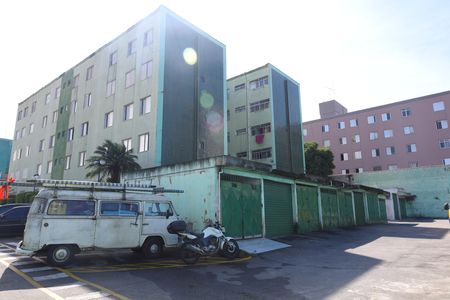 Apartamento para alugar com 42m², 2 quartos e 1 vagaÁrea comum - Estacionamento e prédios