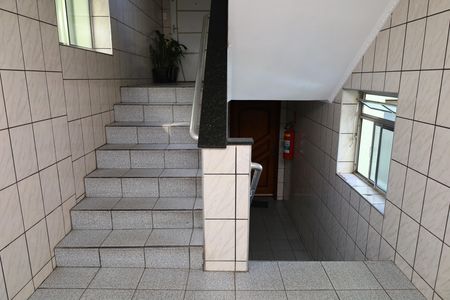 Apartamento para alugar com 42m², 2 quartos e 1 vagaÁrea comum - Saguão do andar