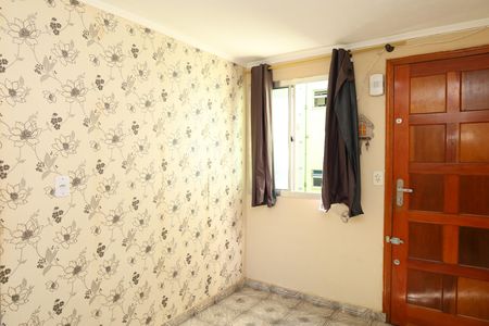 Sala de apartamento para alugar com 2 quartos, 42m² em Conjunto Residencial José Bonifácio, São Paulo