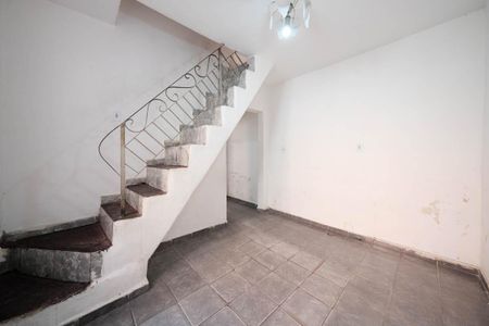 Sala de casa para alugar com 3 quartos, 140m² em Jardim Keralux, São Paulo