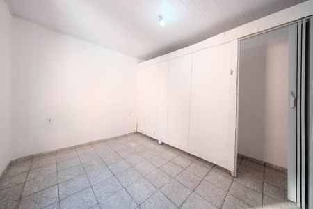Quarto 2 de casa para alugar com 3 quartos, 140m² em Jardim Keralux, São Paulo
