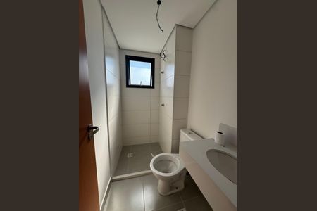 Apartamento à venda com 38m², 2 quartos e 1 vaga Apartamento à venda com 38m², 2 quartos e 1 vagaBanheiro