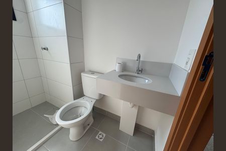 Apartamento à venda com 38m², 2 quartos e 1 vaga Apartamento à venda com 38m², 2 quartos e 1 vagaBanheiro