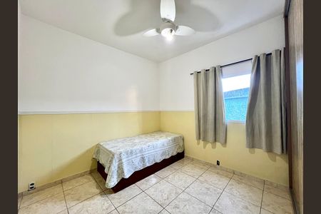 Casa à venda com 320m², 3 quartos e 3 vagas Casa à venda com 320m², 3 quartos e 3 vagasQuarto 2