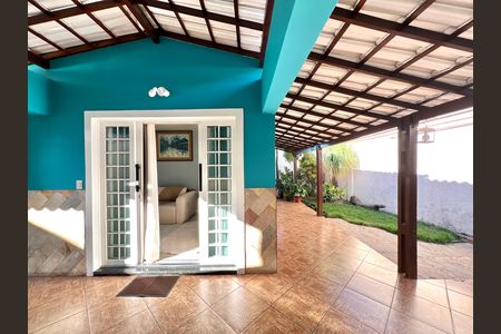 Casa à venda com 320m², 3 quartos e 3 vagas Casa à venda com 320m², 3 quartos e 3 vagasHall de entrada