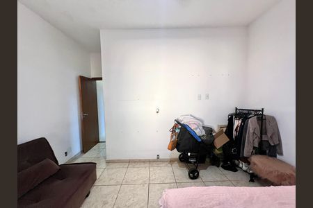 Casa à venda com 320m², 3 quartos e 3 vagas Casa à venda com 320m², 3 quartos e 3 vagasQuarto Suíte