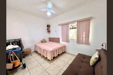 Casa à venda com 320m², 3 quartos e 3 vagas Casa à venda com 320m², 3 quartos e 3 vagasQuarto Suíte