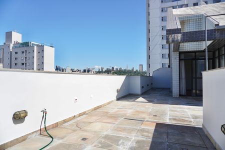 Apartamento para alugar com 150m², 2 quartos e 1 vaga