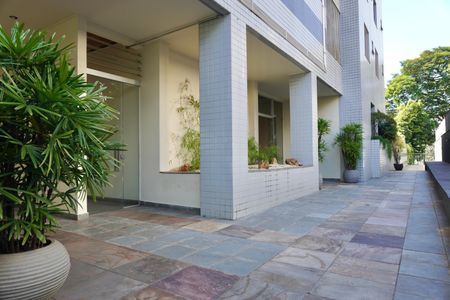 Apartamento para alugar com 150m², 2 quartos e 1 vaga